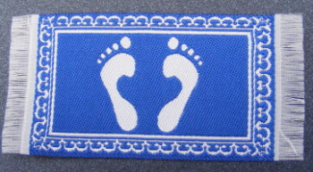 dolls-house-miniature-blue-bath-room-mat