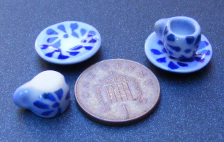 dolls-house-miniature-ceramics-2-b101