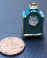 dolls-house-miniature-clock-green
