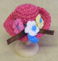 dolls-house-miniature-red-hat-with-flowers