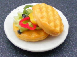 dolls-house-miniature-small-salad-waffle