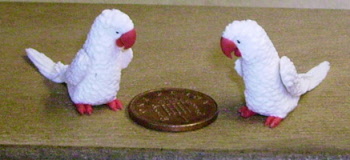 dolls-house-miniature-unpainted-parrot