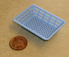 medium basket light blue