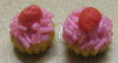 s 2 cakes strawberry
