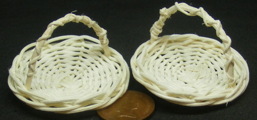 Tumdee Miniatures Dolls House Accessories Set of 2 Wicker Baskets As 